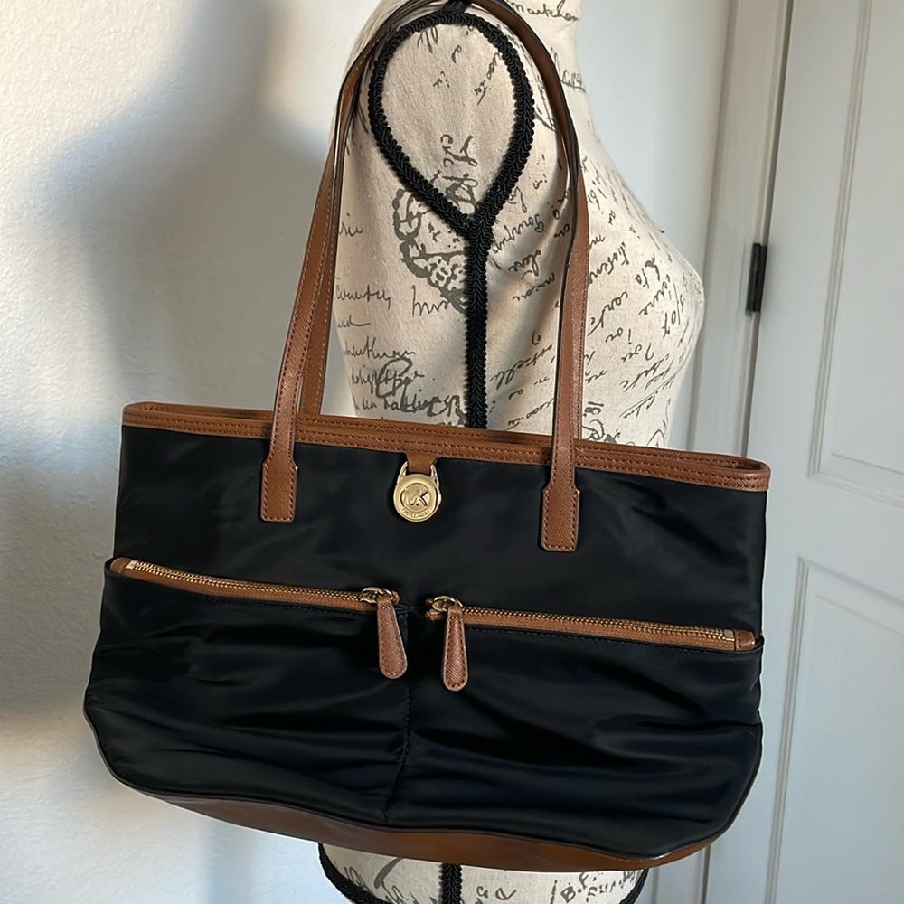 Michael Kors shoulder purse